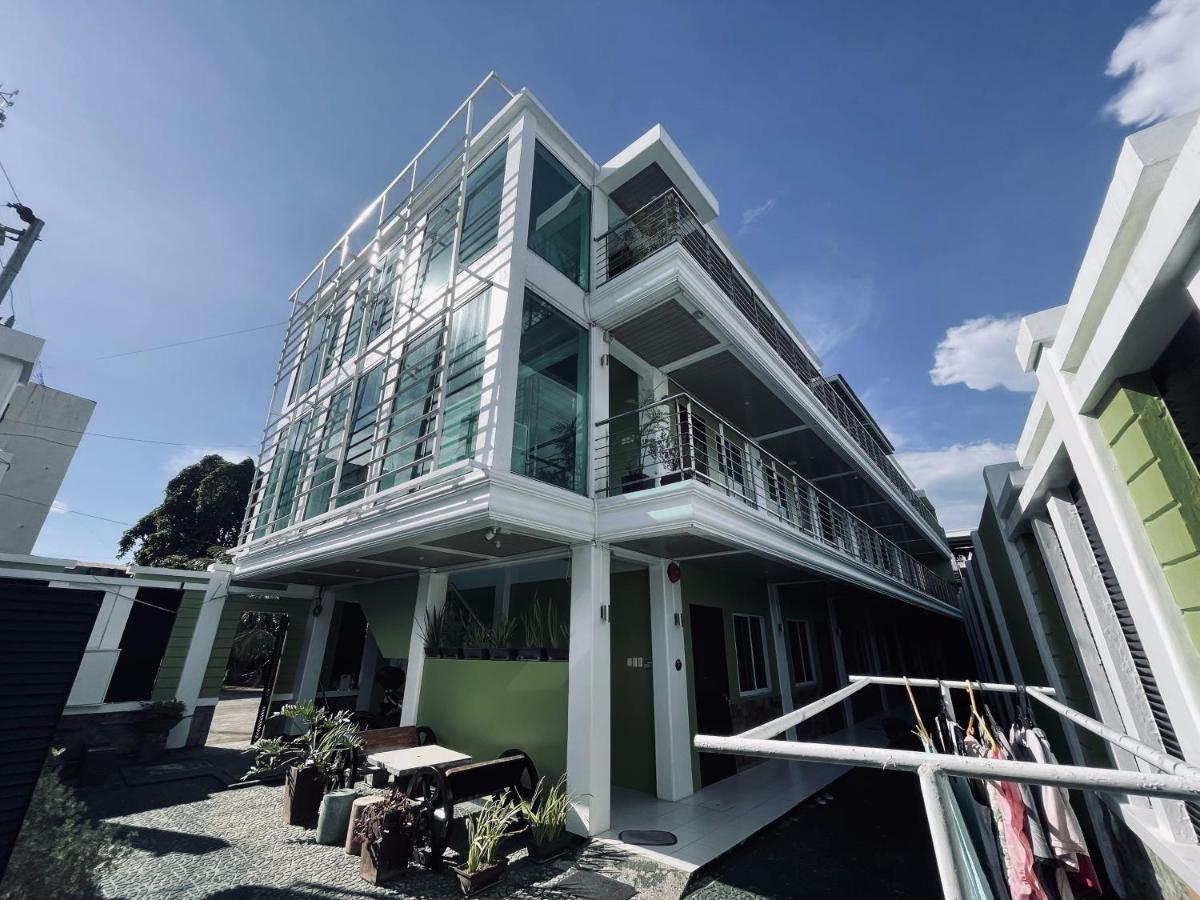 Delta Star Manor Hotel Naga  Bagian luar foto