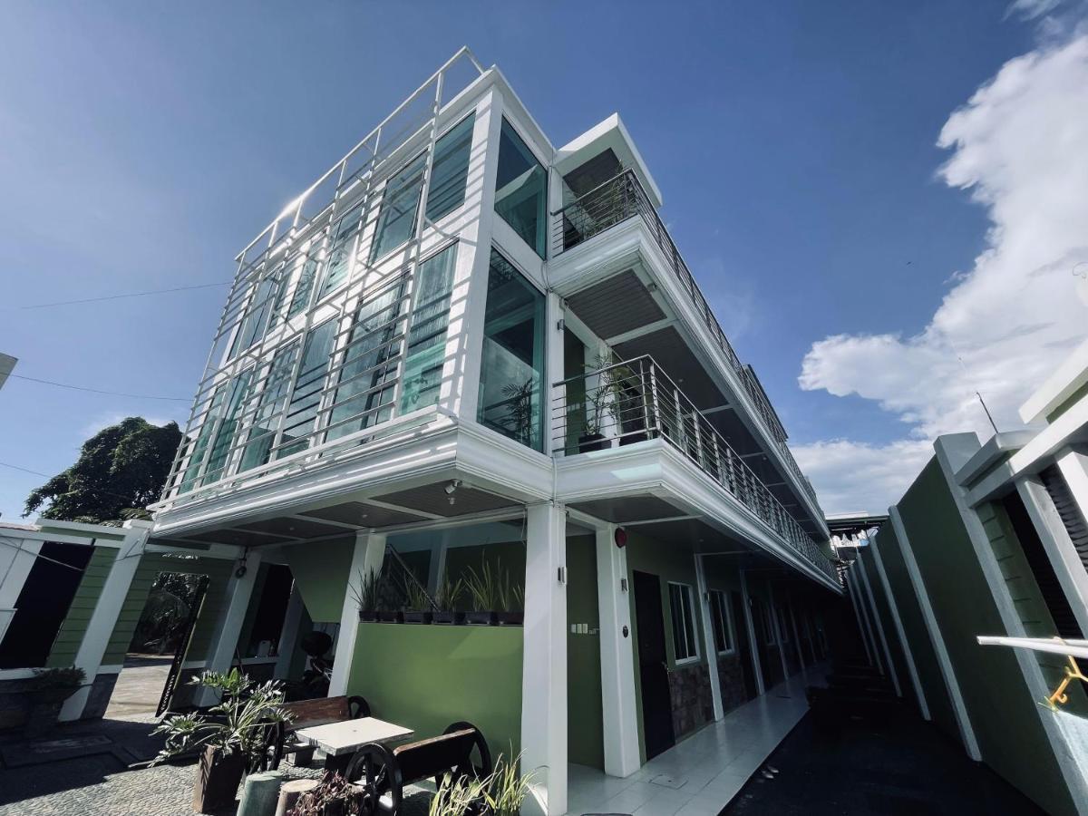 Delta Star Manor Hotel Naga  Bagian luar foto